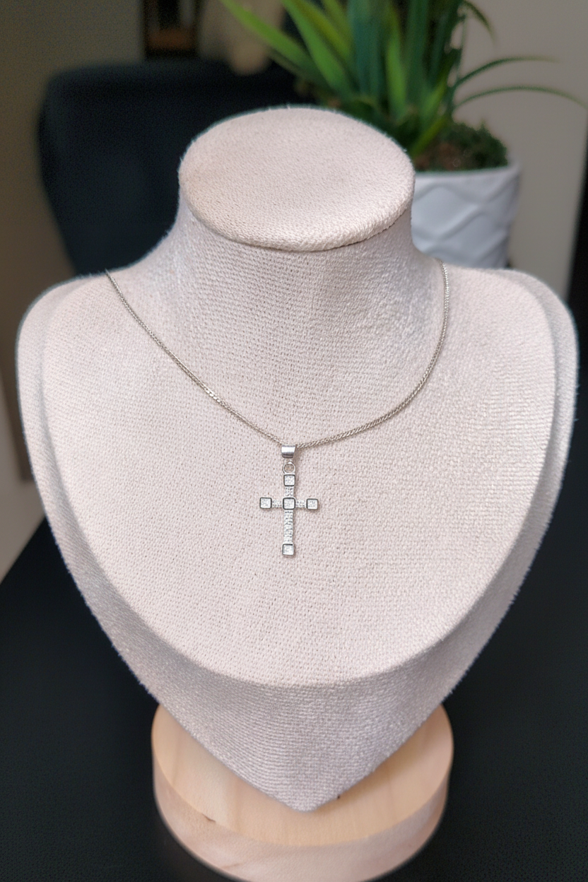 Cadena en plata 925 - Cruz