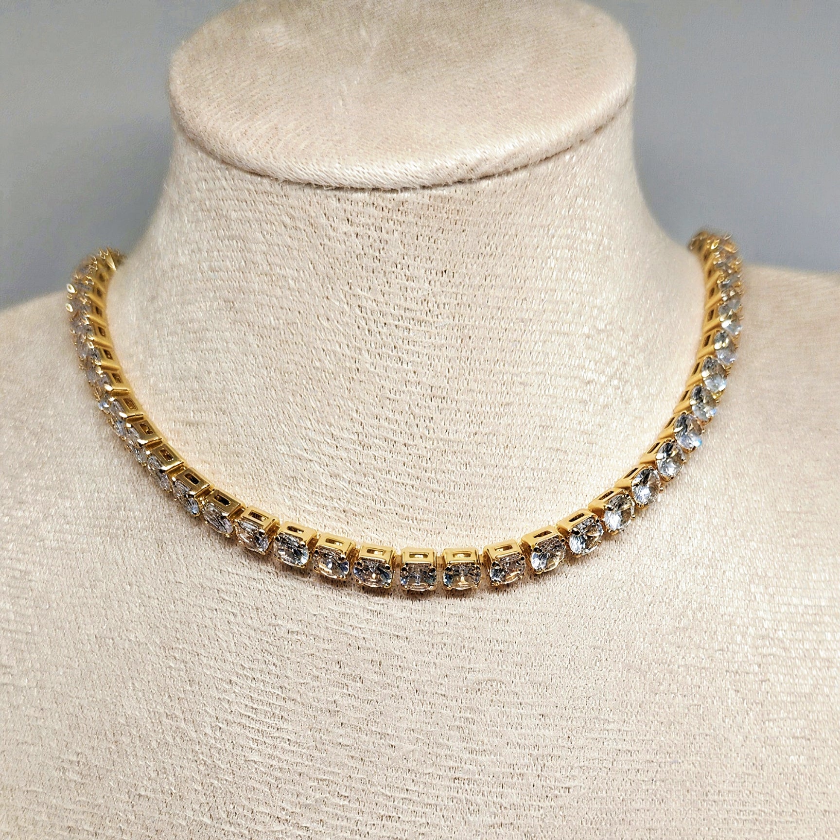 Choker Zircon