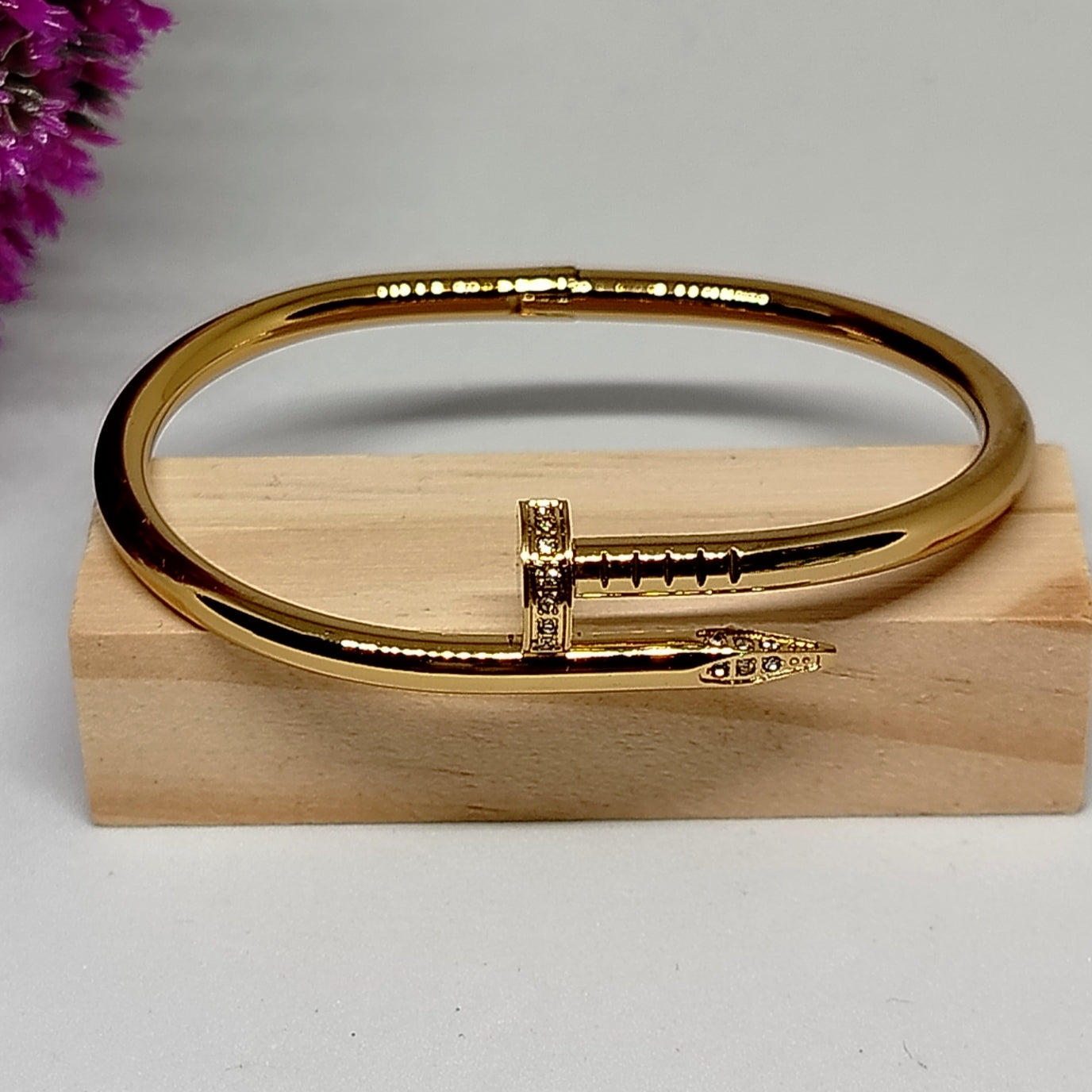 Brazalete Clavo Oval Zircon