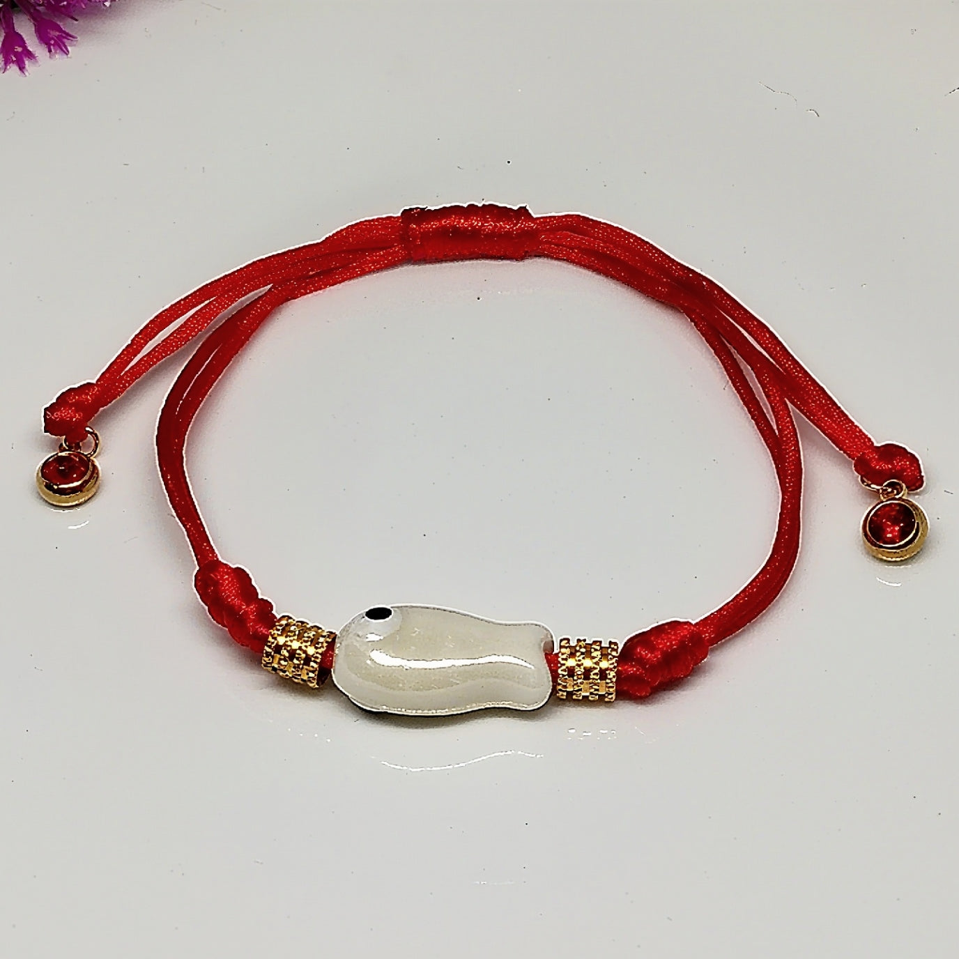 Pulsera de hilo con pez