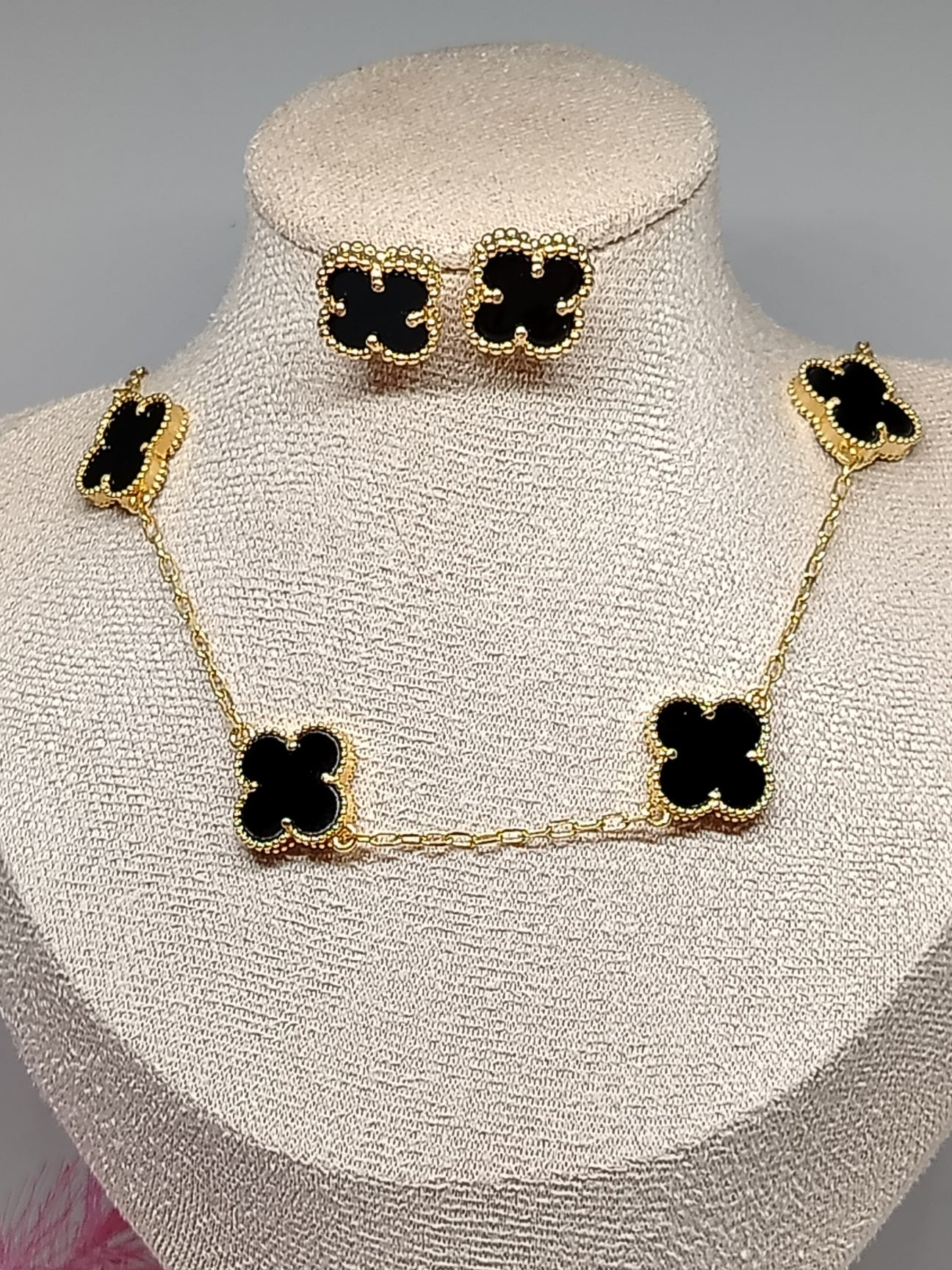 Set en baño de oro 24k  - 8 Trebol
