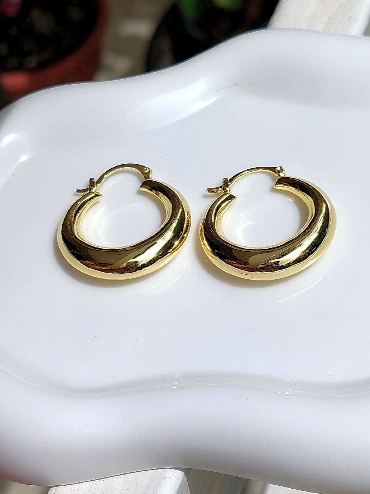 Aretes tipo argollas - Lucy