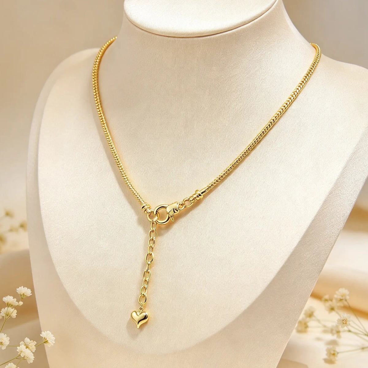 Collar Lari
