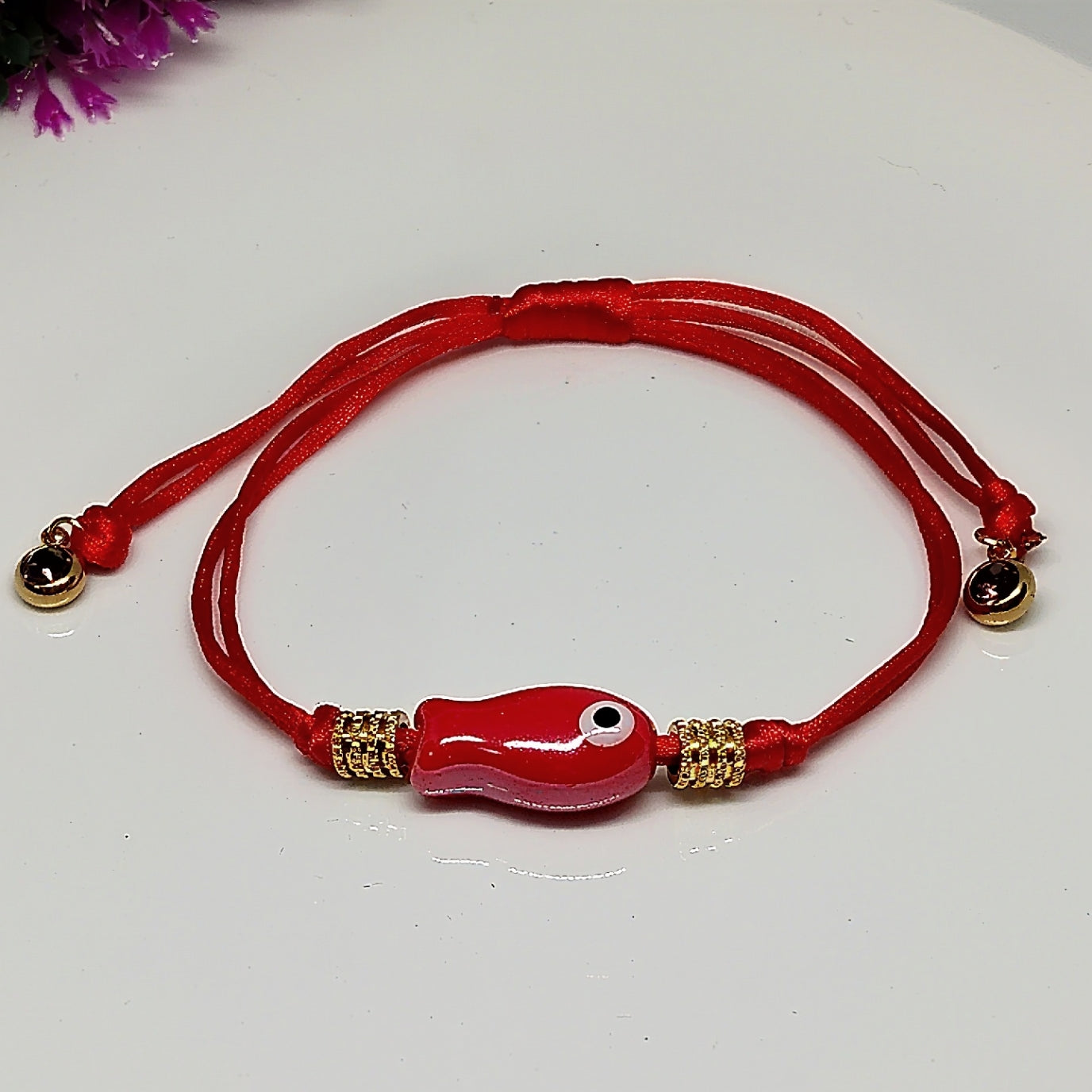 Pulsera de hilo con pez