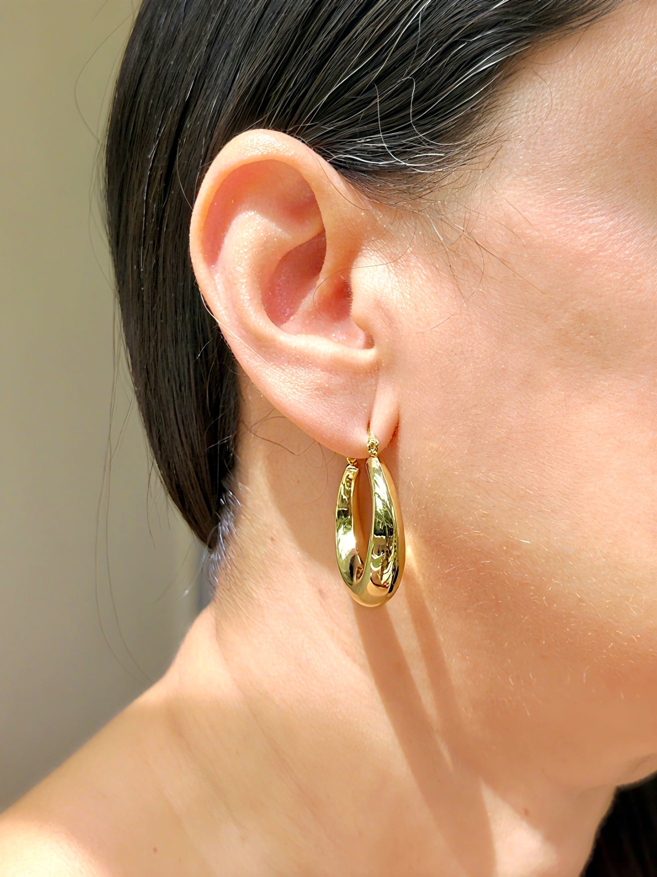 Aretes tipo argollas - Lucy